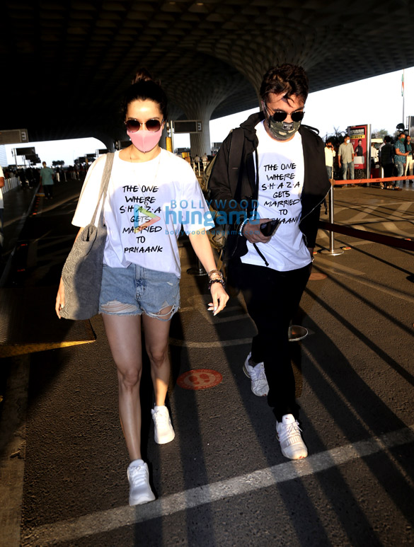 photos shraddha kapoor varun dhawan amyra dastur and others snapped at the airport 8