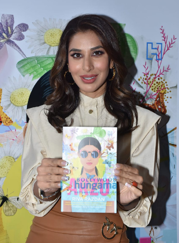 photos sophie choudry snapped at the book launch arzu at phoenix mall lower parel 1