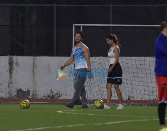 photos tiger shroff and disha patani snapped at football ground in bandra 1