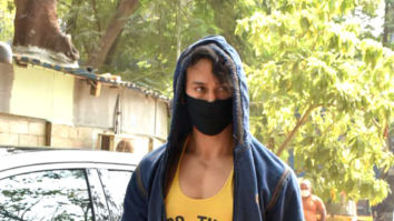 Photos: Tiger Shroff snapped at a dubbing studio in Juhu