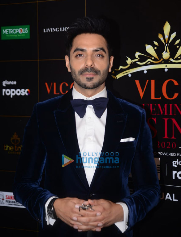 photos vaani kapoor and aparshakti khurrana snapped at femina miss india 2021 2