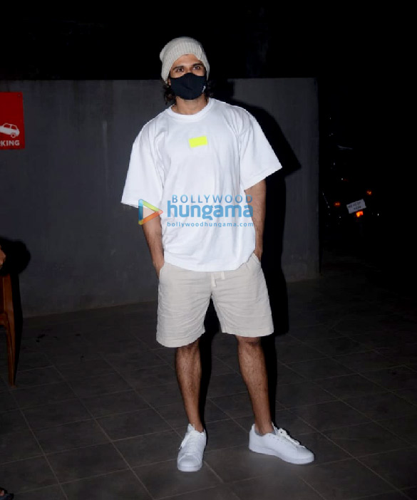 photos vijay deverakonda snapped at a dance class in andheri 1
