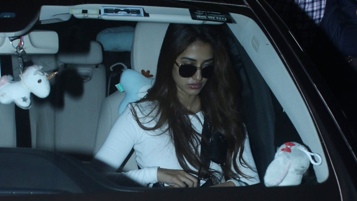 Spotted – Disha Patani & Sanjana Sanghi at Airport