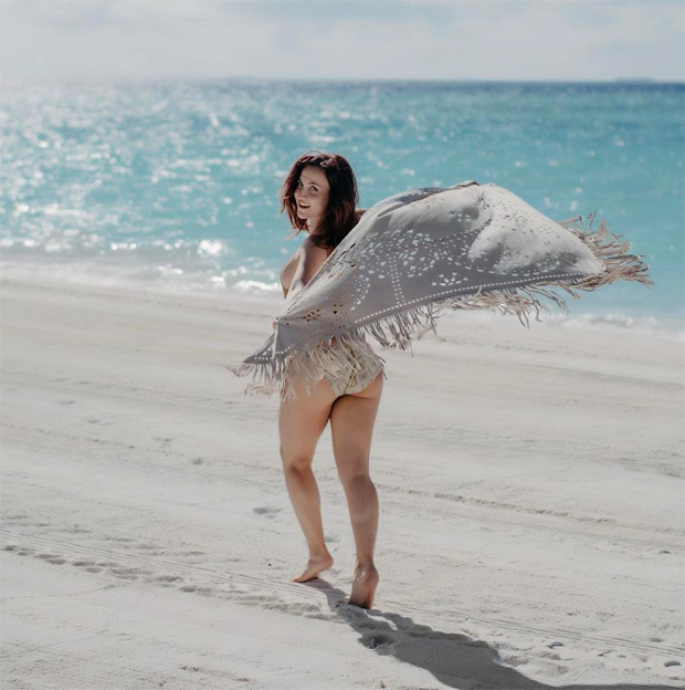 Elli AvrRam sets the internet on fire with her skimpy monokini pictures Elli AvrRam sets the internet on fire with her skimpy monokini pictures