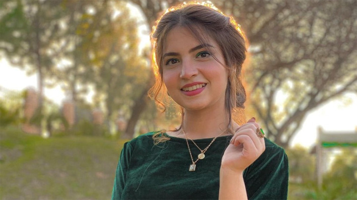 CRAZY- Pawri Girl Dananeer’s LIVE REACTION on Deepika, Ranveer, Shahid’s ‘Pawri Ho Rahi’ versions