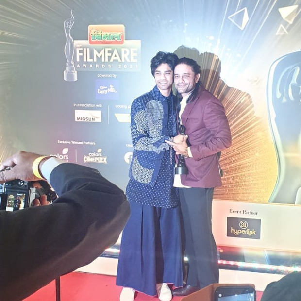 Filmfare Awards 2021: Irrfan Khan's son Babil Khan receives his father's awards; Ayushmann Khurrana pens heartfelt note after meeting him for the first time 
