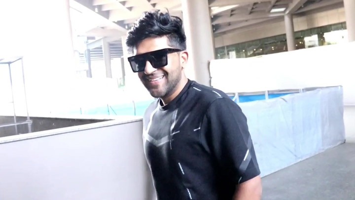 Guru Randhawa spotted at Airport