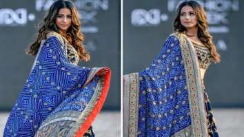 Hina Khan sashays in stunning silk and velvet lehenga at Lakme Fashion Week 2021