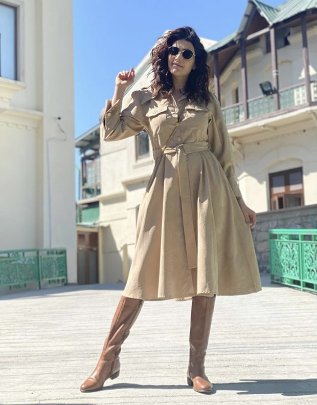 Karishma Tanna opts for affordable trench dress and pairs it with knee ...