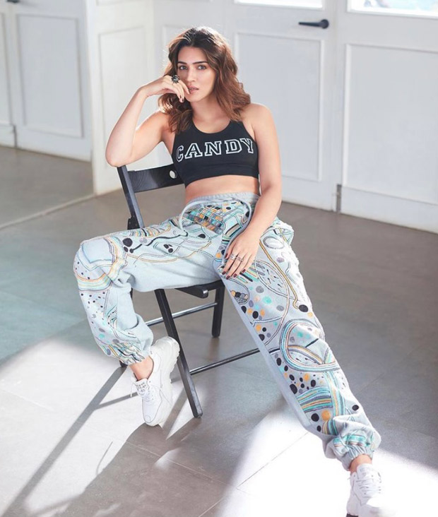 Kriti Sanon aces off-duty style in sports bra and printed joggers Kriti Sanon aces off-duty style in sports bra and printed joggers