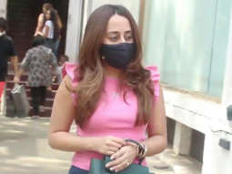 Natasha Dalal, Rohit Dhawan & Janhvi Dhawan spotted post-lunch at Bandra