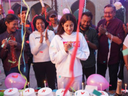 On The Sets: Janhvi Kapoor looks thrilled as she celebrates her birthday with the crew of Good Luck Jerry