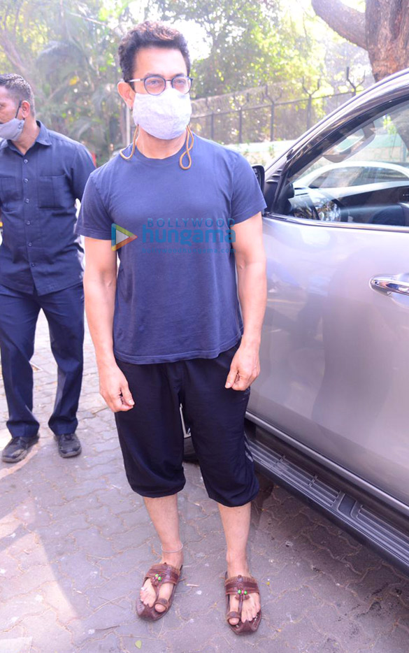 photos aamir khan snapped in bandra 5 2