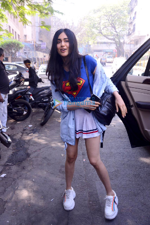 photos adah sharma snapped in bandra 3 2