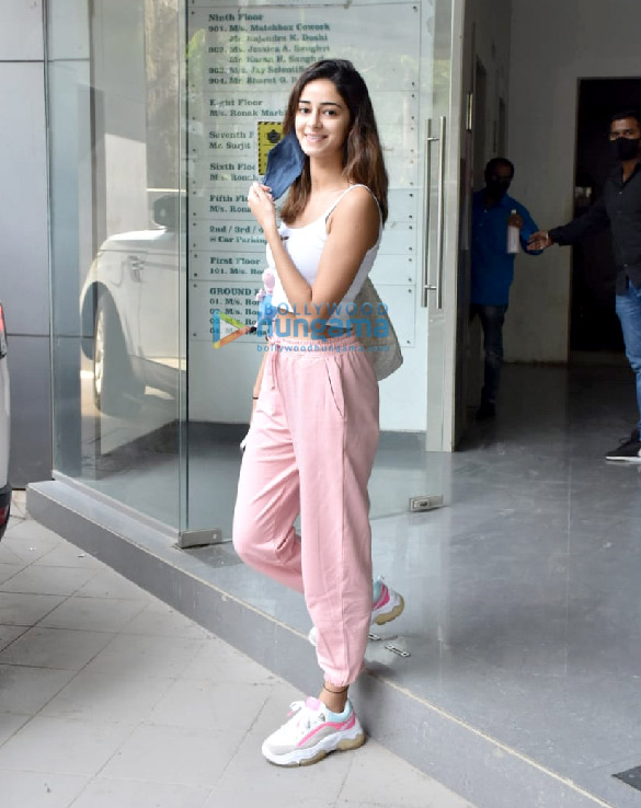 photos ananya panday snapped at a dance class in andheri 1 2
