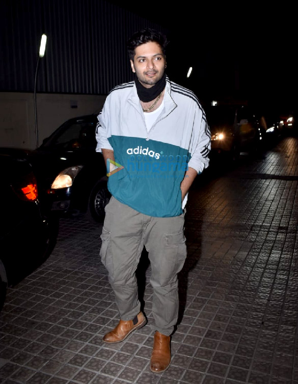 photos celebs grace the screening of roohi 00912 3
