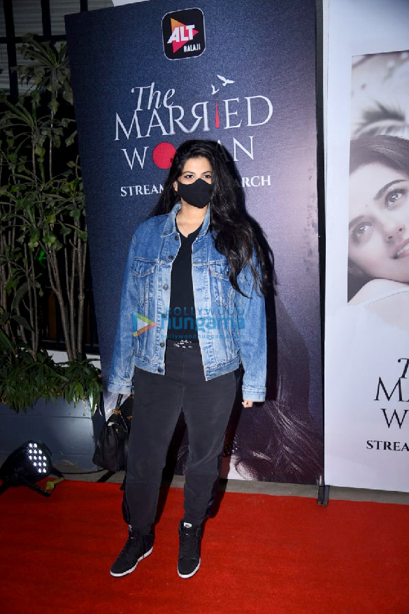 photos celebs snapped at the married woman screening 9