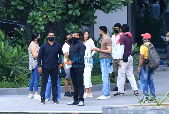photos deepika padukone ananya panday and siddhant chaturvedi snapped in town after shoot 2