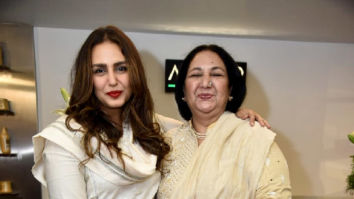 Photos: Huma Qureshi snapped with her mother Amina Qureshi at the relaunch of Amiqur salon