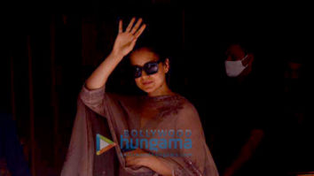Photos: Kangana Ranaut snapped at her office in Khar