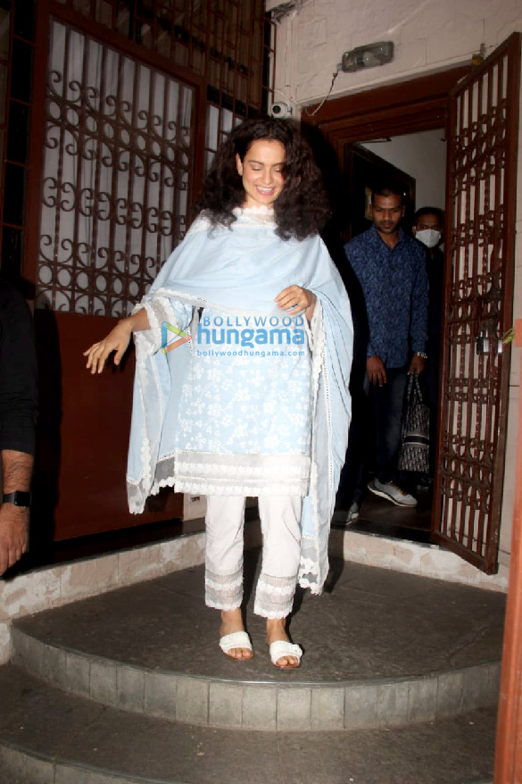 photos kangana ranaut spotted at a dubbing studio in bandra 3 2