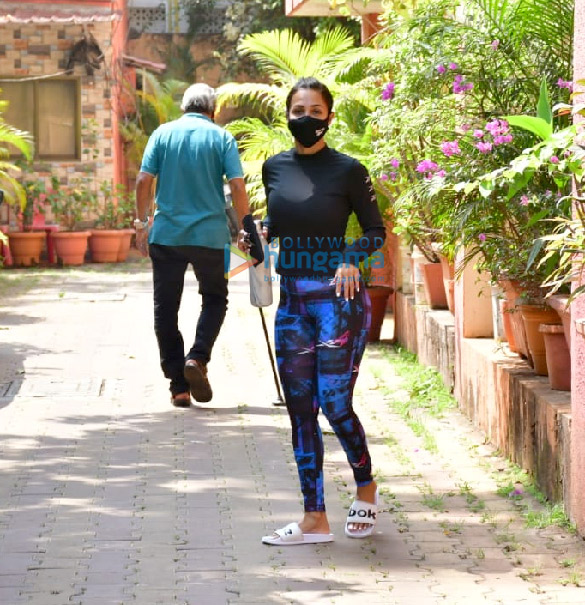 photos malaika arora spotted at diva yoga in bandra 2 2