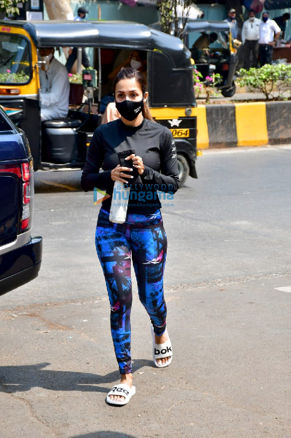 photos malaika arora spotted at diva yoga in bandra 3 2