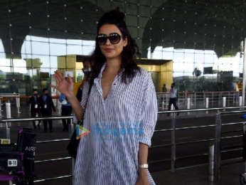 Photos: Parineeti Chopra, Karisma Kapoor and Karishma Tanna snapped at the airport