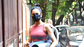 Photos: Rakul Preet Singh spotted at Anshuka Yoga in Bandra