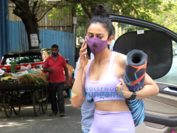 Photos: Rakul Preet Singh spotted at Anshuka Yoga in Bandra