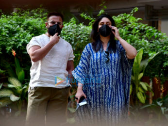 Photos: Saif Ali Khan and Kareena Kapoor Khan spotted in Bandra