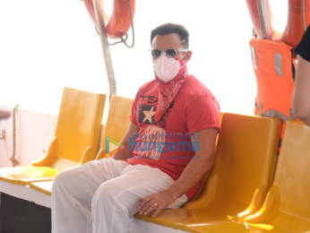 Photos: Saif Ali Khan snapped at Versova jetty in Andheri
