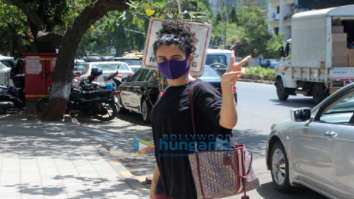 Photos: Sanya Malhotra spotted at Foodhall in Bandra