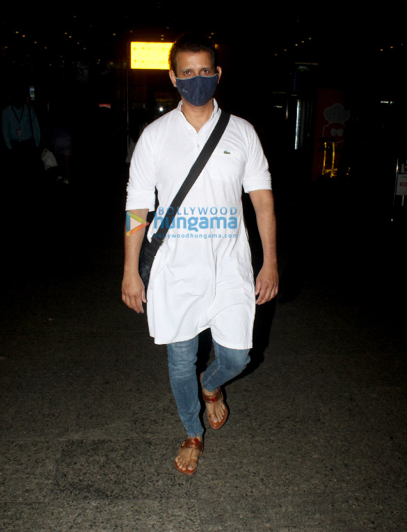 photos sonakshi sinha rajkummar rao tripti dimri and others snapped at the airport 4