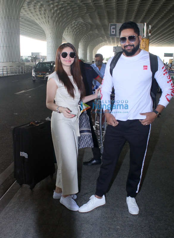 photos urvashi rautela prachi desai zareen khan and shefali jariwala snapped at the airport 4