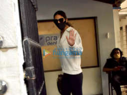 Photos: Vaani Kapoor snapped at a clinic in Juhu