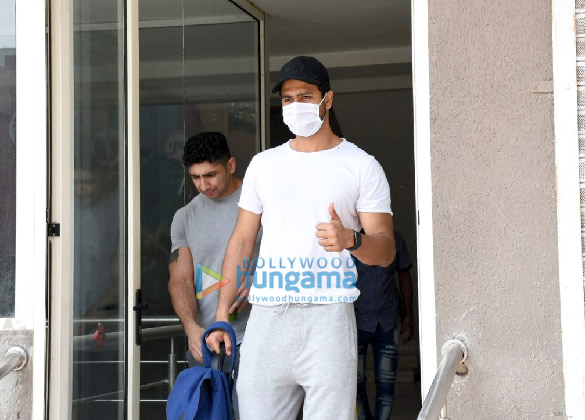 photos vicky kaushal snapped at a gym in andheri 1 3