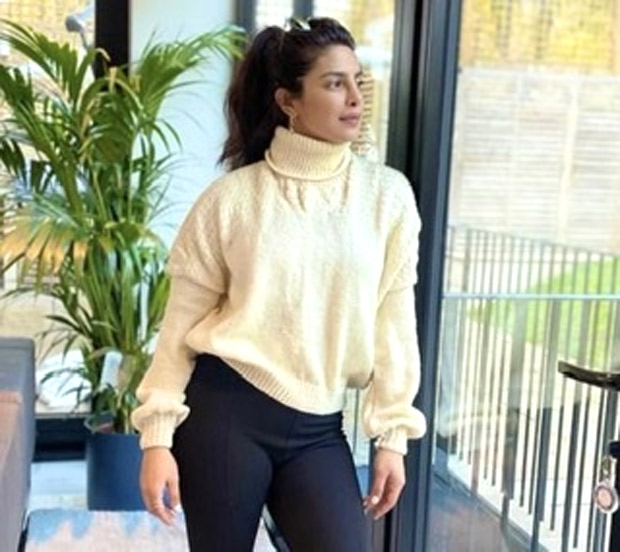Priyanka Chopra wore a beautiful sweater knitted by her Mom! Priyanka Chopra wore a beautiful sweater knitted by her Mom!