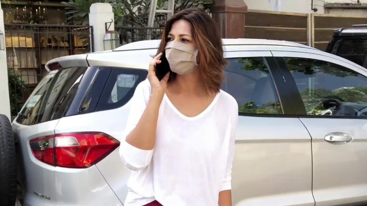 Sonali Bendre spotted at the OMA store in Juhu