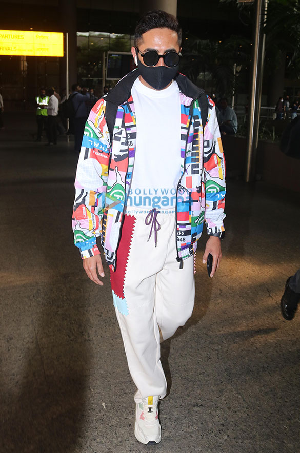 tamannaah bhatia sonal chauhan prachi desai and others snapped at the airport 0085 3