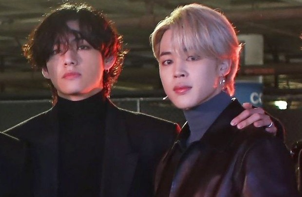 BTS members Jimin and V graduate from Global Cyber University BTS members Jimin and V graduate from Global Cyber University