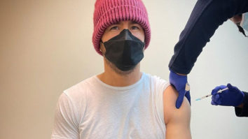 Ryan Reynolds gets first dose of COVID-19 vaccine, quips ‘finally got 5G’ 