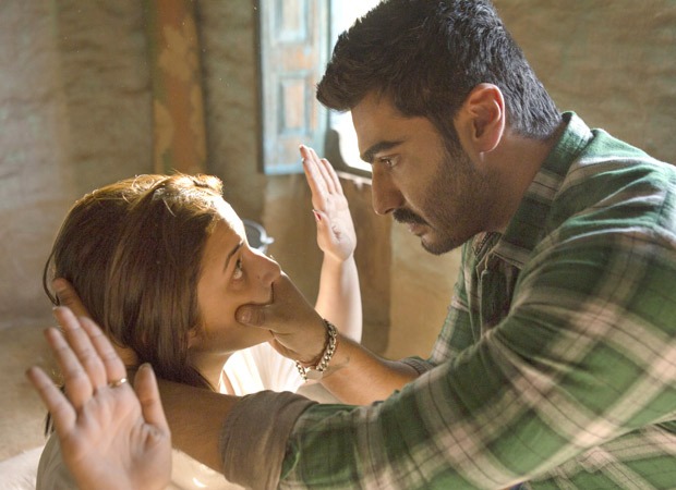 “We stopped counting the bruises on Pari”, says Dibakar Banerjee about the violent on-screen relationship that Arjun and Parineeti share in Sandeep Aur Pinky Faraar