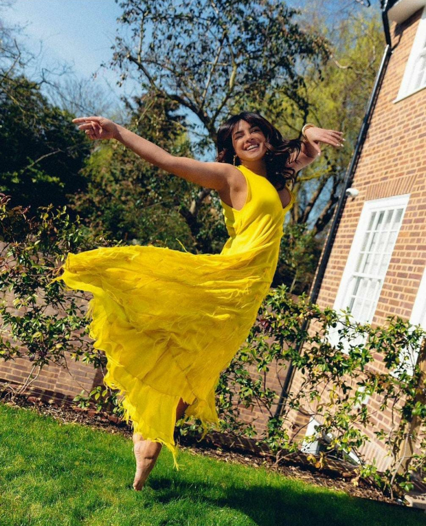 HITS AND MISSES OF THE WEEK: Priyanka Chopra, Deepika Padukone, Kareena Kapoor keep it stylish; Tamannaah Bhatia, Shraddha Kapoor fail to impress 