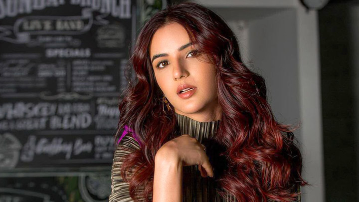 Jasmin Bhasin: “Zarur, main chahungi ki meri shaadi mein Maninder ‘Pani Di Gal’ gaaye” Jasmin Bhasin: “Zarur, main chahungi ki meri shaadi mein Maninder ‘Pani Di Gal’ gaaye”