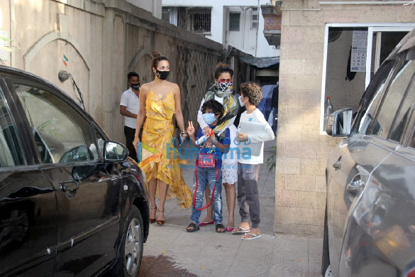 photos arjun kapoor amrita arora and others snapped at malaika aroras mothers house in bandra 5