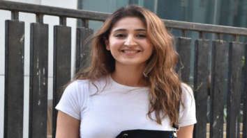 Photos: Dhvani Bhanushali spotted in Andheri