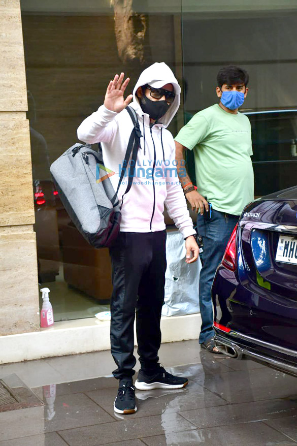 photos emraan hashmi spotted at a gym in bandra 2