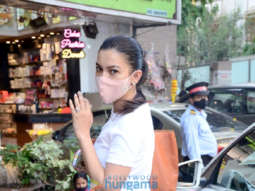 Photos: Gauahar Khan snapped in Lokhandwala
