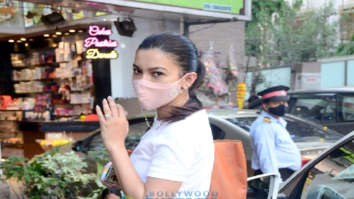 Photos: Gauahar Khan snapped in Lokhandwala